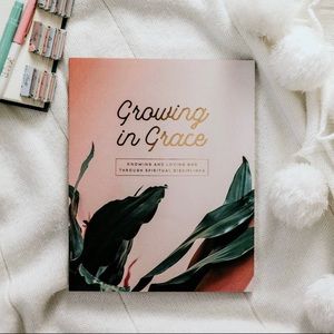GROWING IN GRACE DISCIPLINES BIBLE STUDY GUIDE